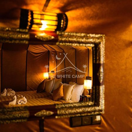 The White Camp - Your Merzouga Luxury Desert Camp & Erg Chebbi Dunes Camel Riding Esterno foto