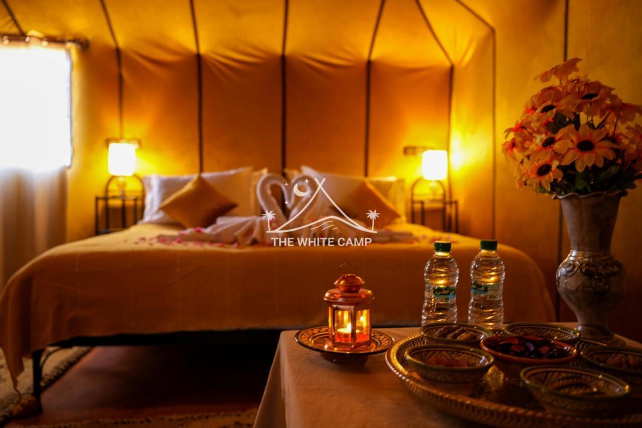The White Camp - Your Merzouga Luxury Desert Camp & Erg Chebbi Dunes Camel Riding Esterno foto