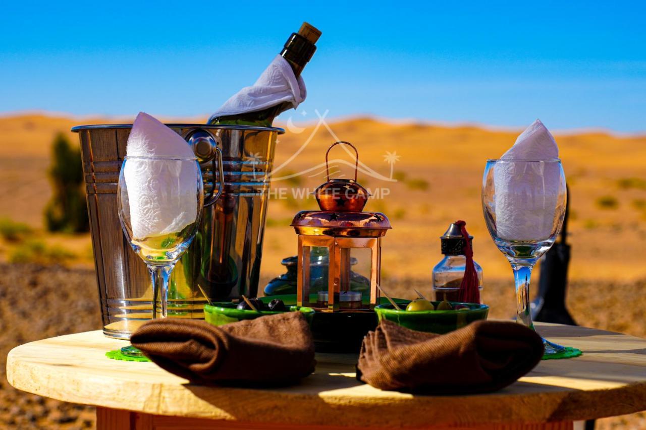 The White Camp - Your Merzouga Luxury Desert Camp & Erg Chebbi Dunes Camel Riding Esterno foto