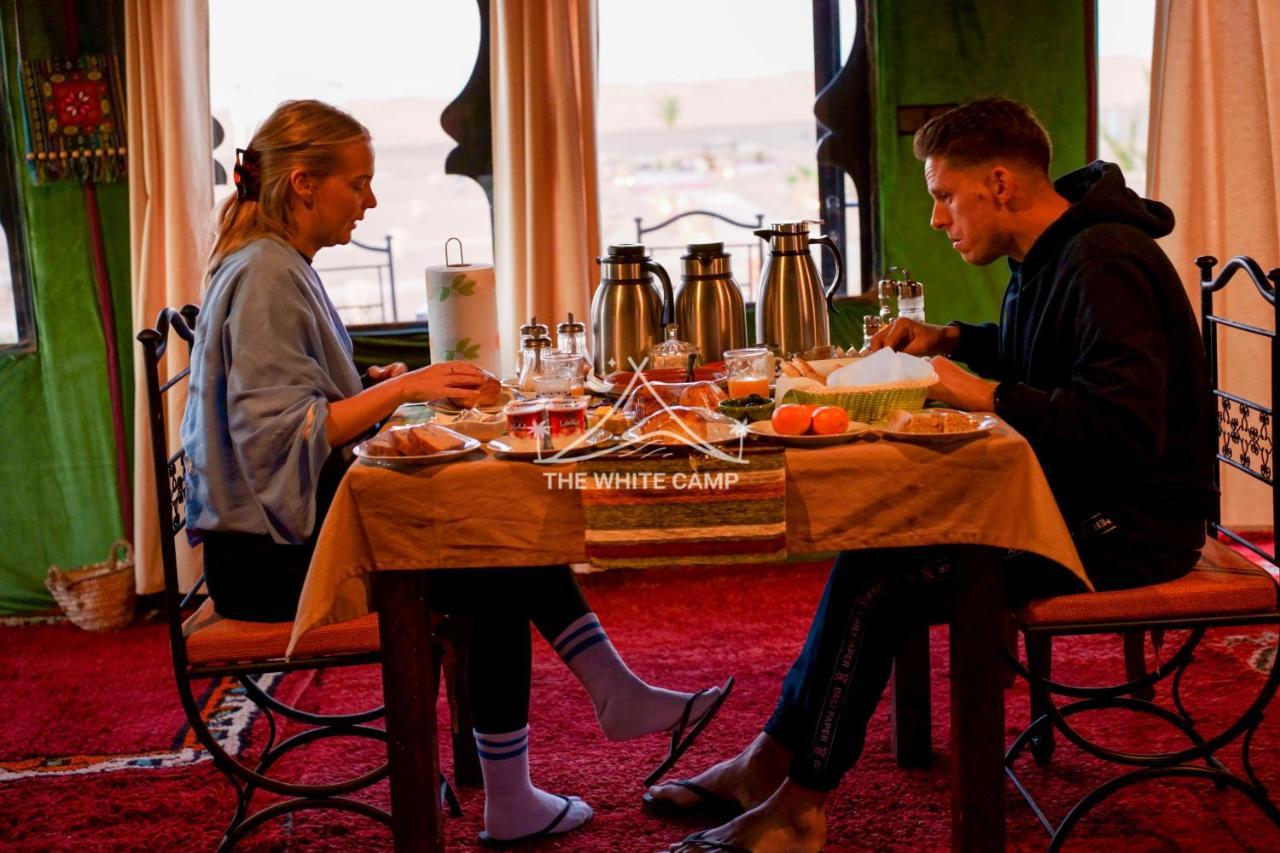 The White Camp - Your Merzouga Luxury Desert Camp & Erg Chebbi Dunes Camel Riding Esterno foto