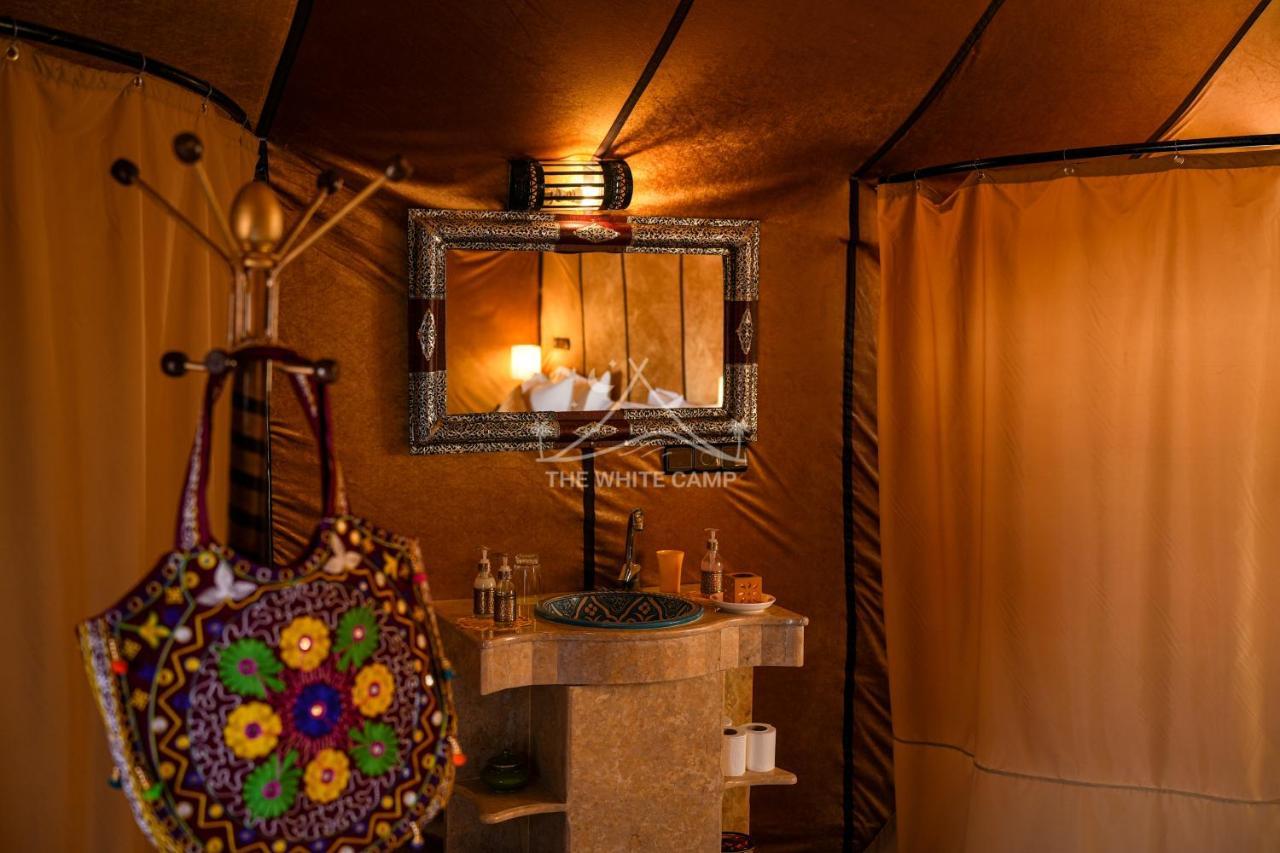 The White Camp - Your Merzouga Luxury Desert Camp & Erg Chebbi Dunes Camel Riding Esterno foto