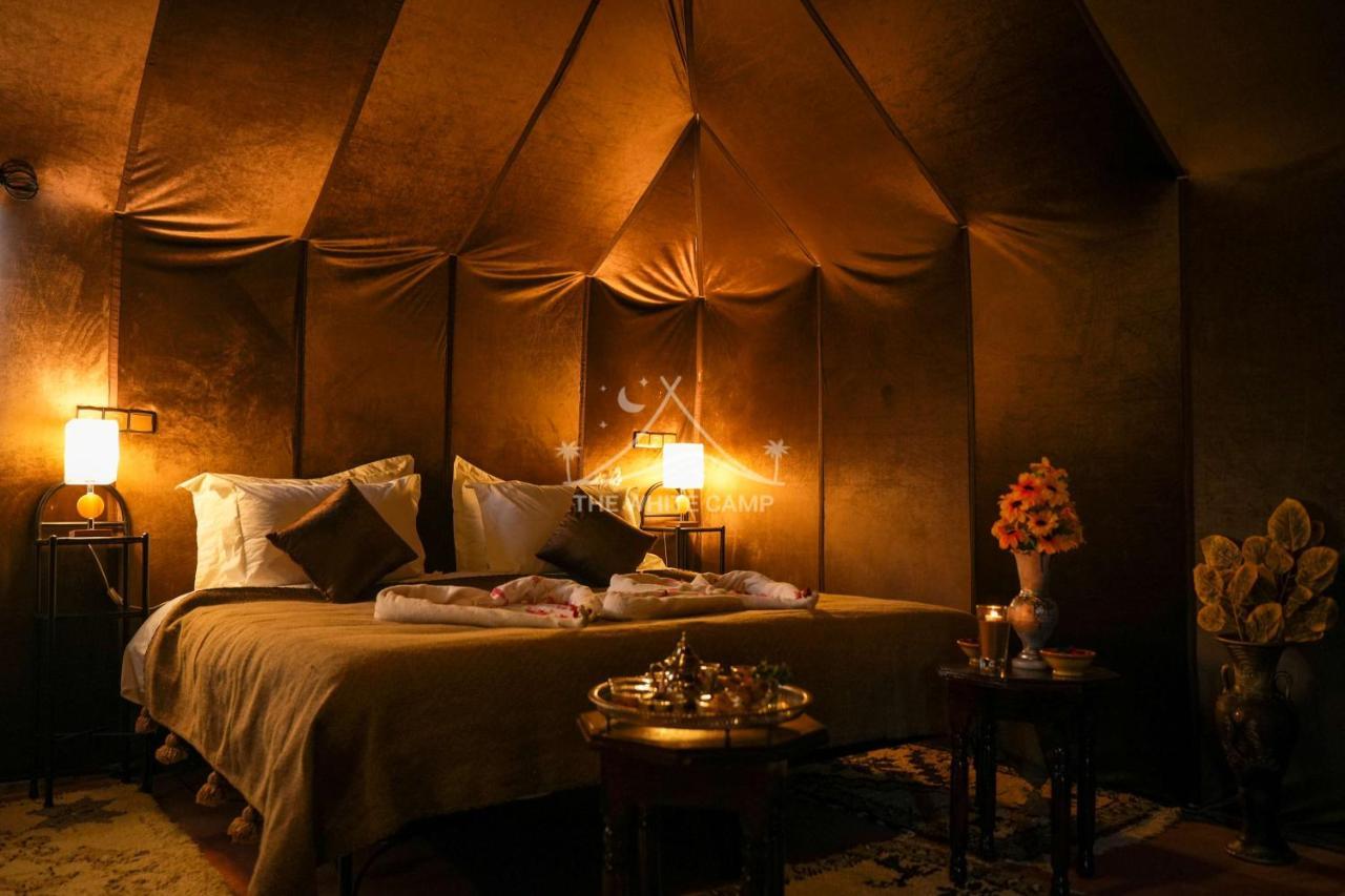 The White Camp - Your Merzouga Luxury Desert Camp & Erg Chebbi Dunes Camel Riding Esterno foto