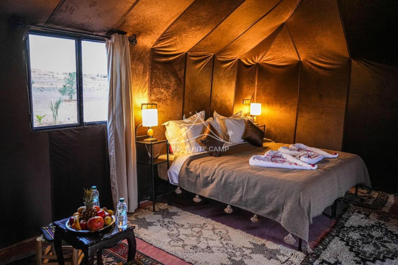 The White Camp - Your Merzouga Luxury Desert Camp & Erg Chebbi Dunes Camel Riding Esterno foto