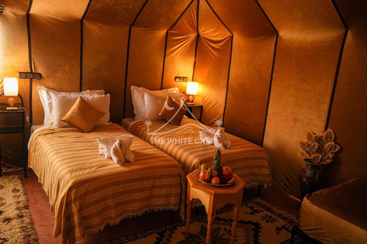 The White Camp - Your Merzouga Luxury Desert Camp & Erg Chebbi Dunes Camel Riding Esterno foto