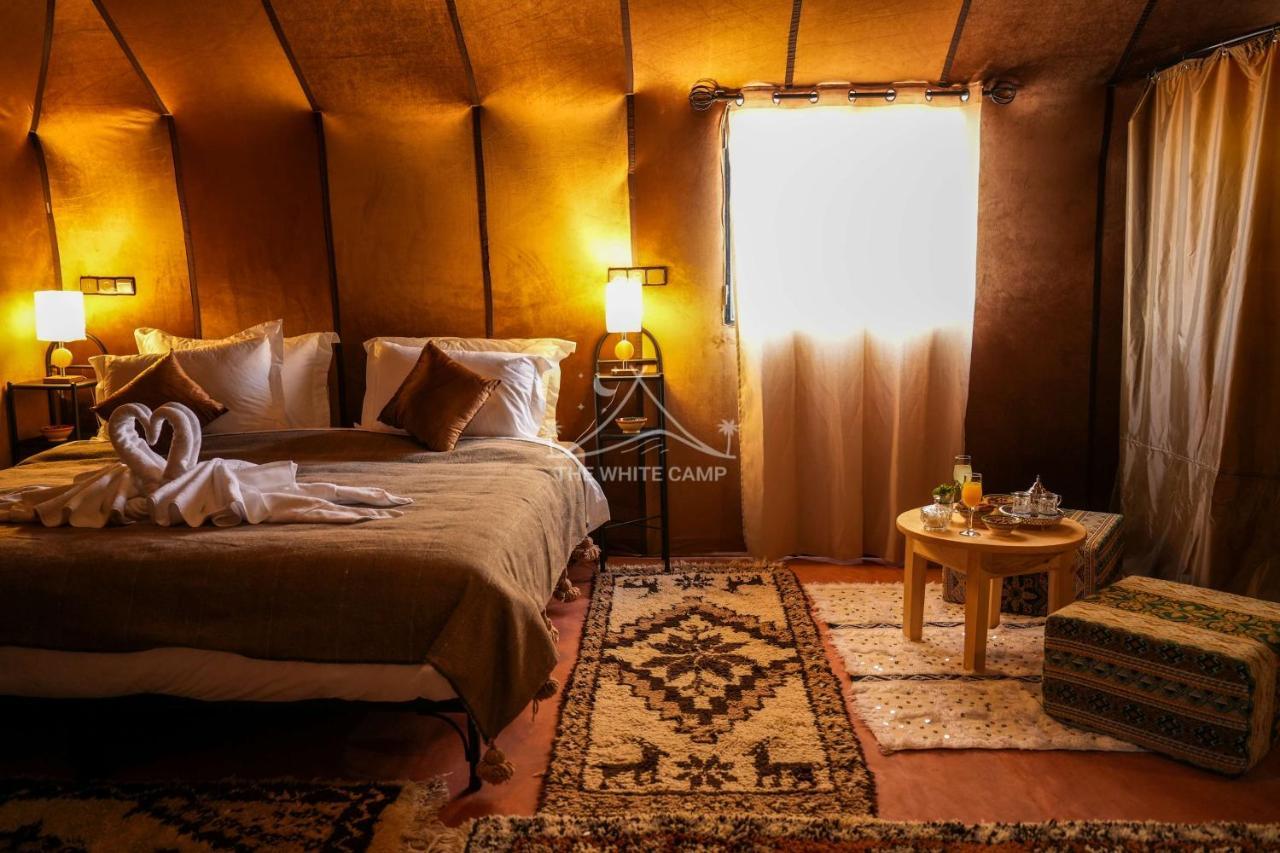 The White Camp - Your Merzouga Luxury Desert Camp & Erg Chebbi Dunes Camel Riding Esterno foto