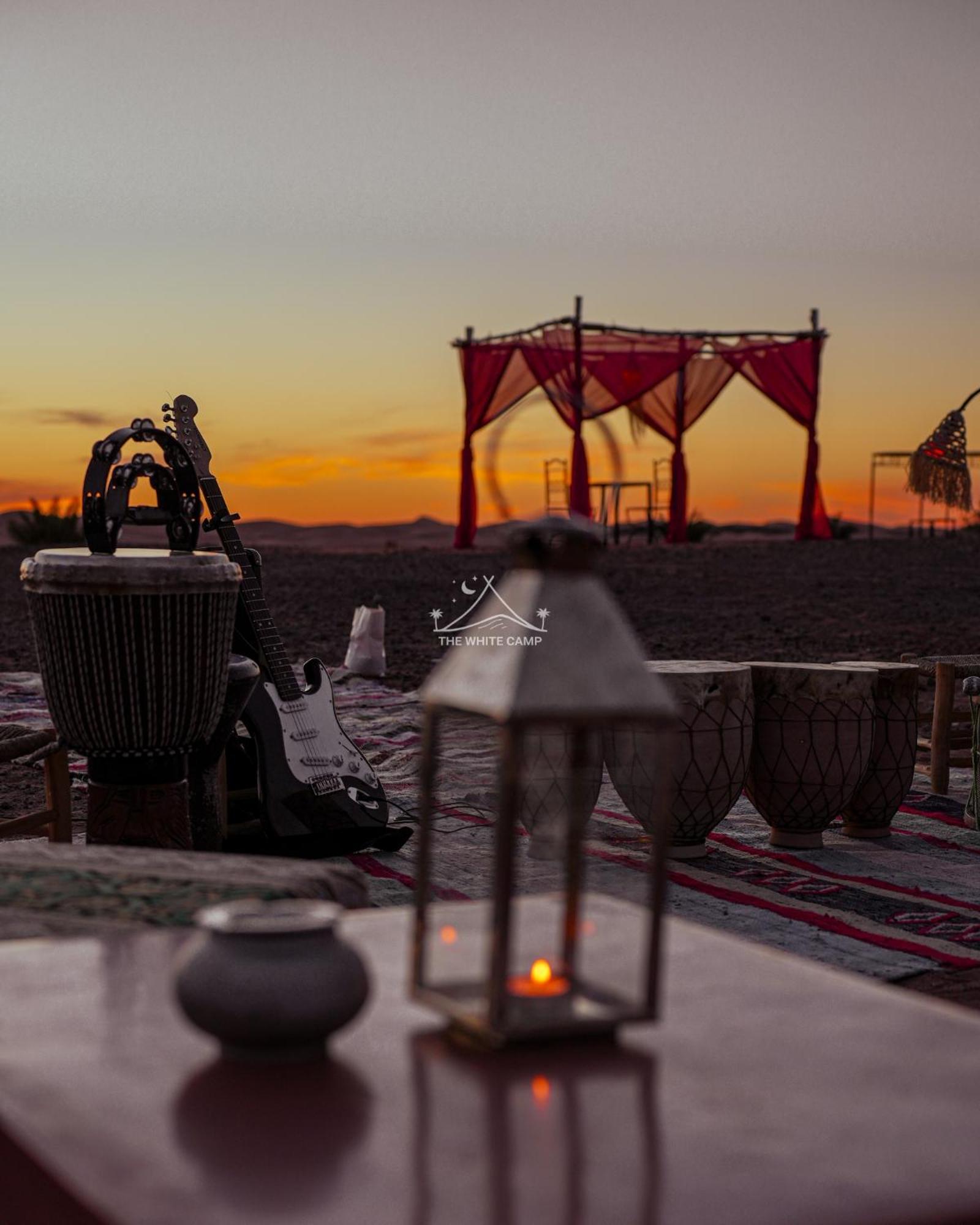 The White Camp - Your Merzouga Luxury Desert Camp & Erg Chebbi Dunes Camel Riding Esterno foto