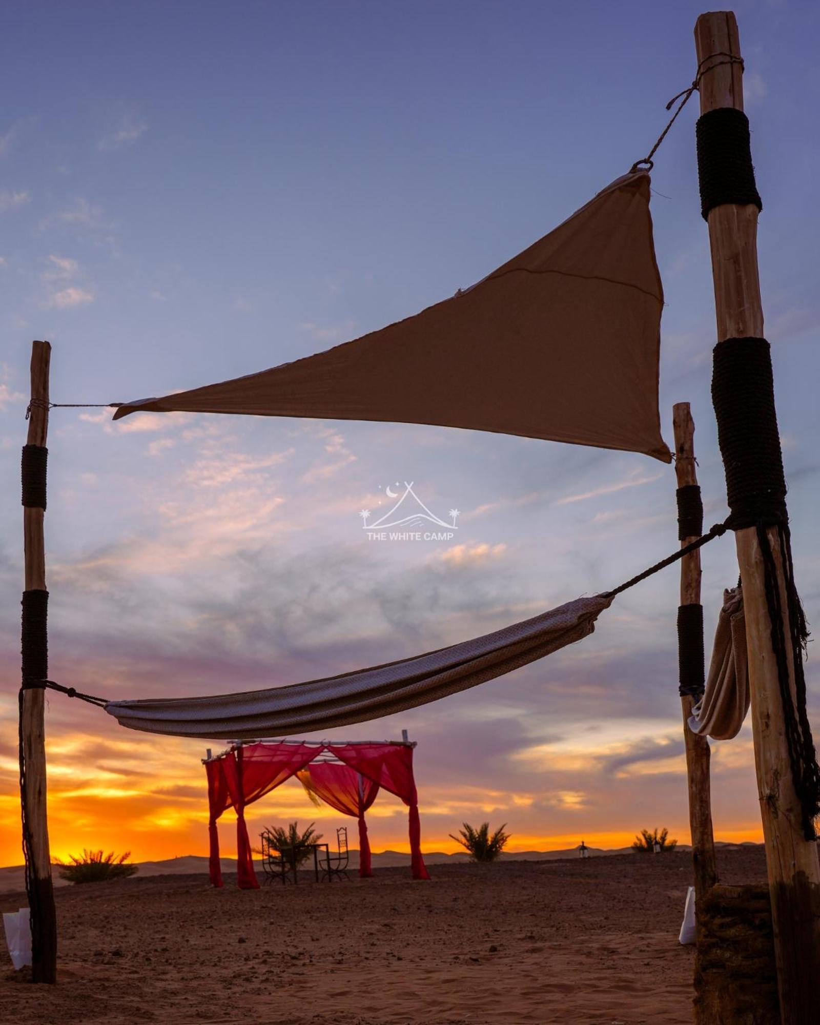 The White Camp - Your Merzouga Luxury Desert Camp & Erg Chebbi Dunes Camel Riding Esterno foto