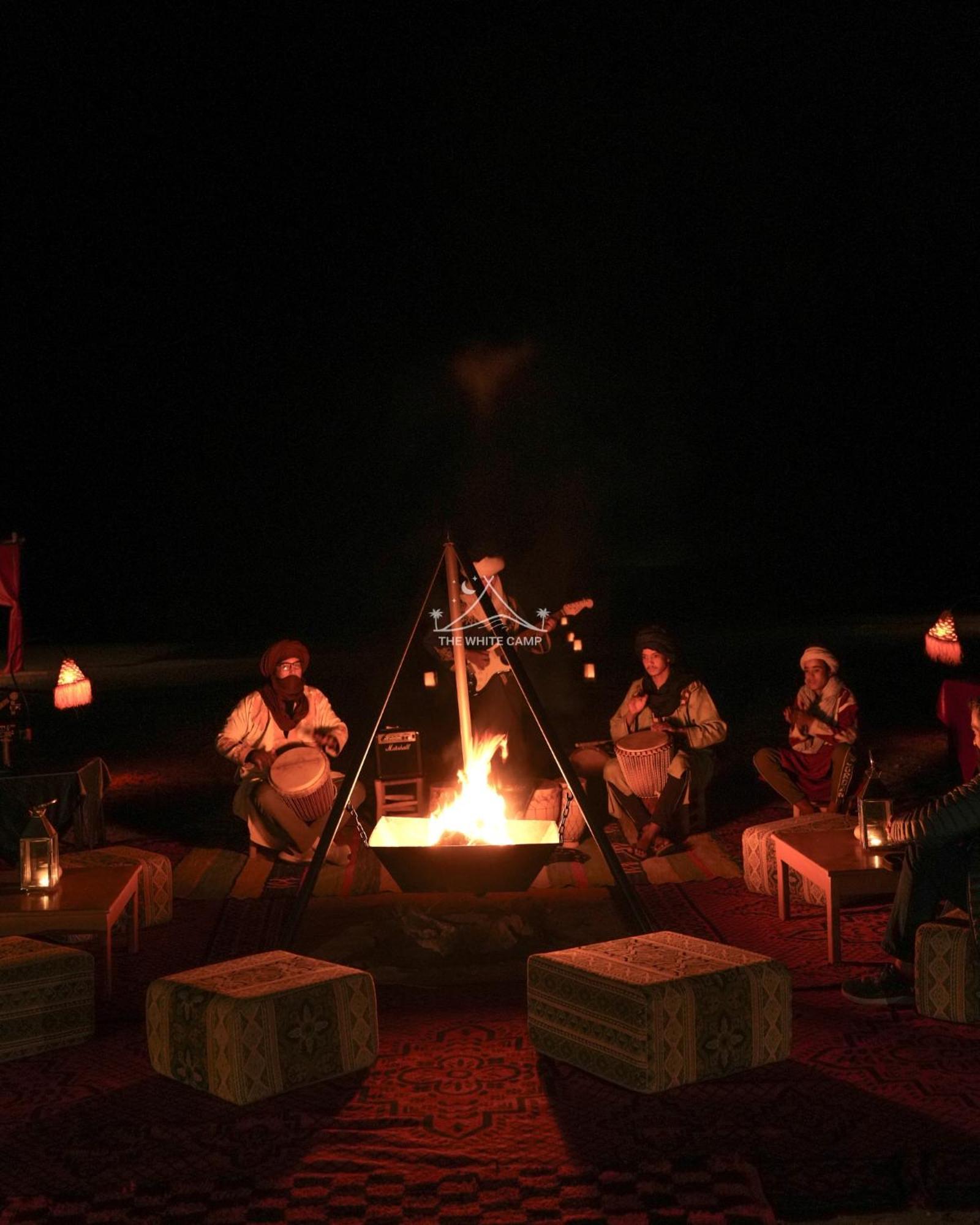 The White Camp - Your Merzouga Luxury Desert Camp & Erg Chebbi Dunes Camel Riding Esterno foto